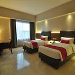 Demelia Hotel