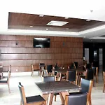 Demelia Hotel